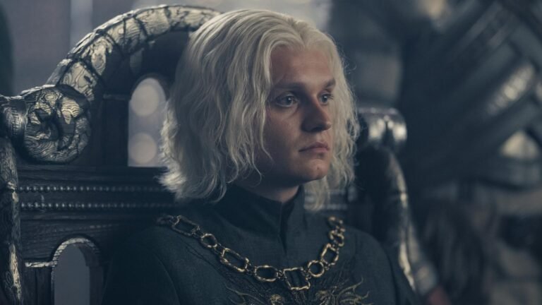 Aegon II Targaryen em A Casa do Dragão, personagem da guerra entre Verdes e Negros