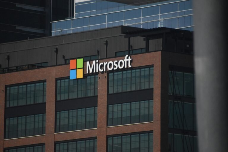 Microsoft cria sua própria IA e reduz dependência da OpenAI - ios