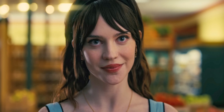 Acompanhante Perfeita: Iris consegue escapar de Josh?