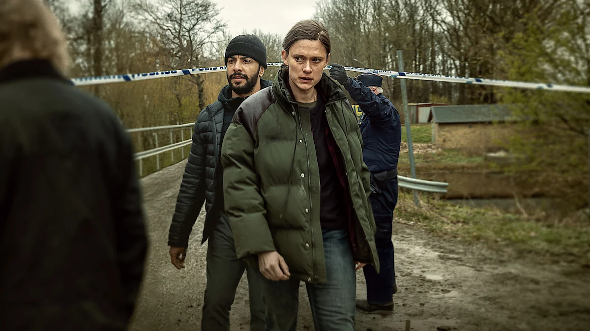 Dani e Malik em Terra de Pecados, série sueca da Netflix