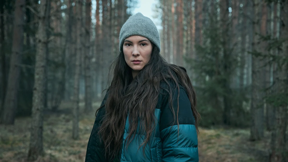 Lejla na floresta em O Domo de Vidro da Netflix