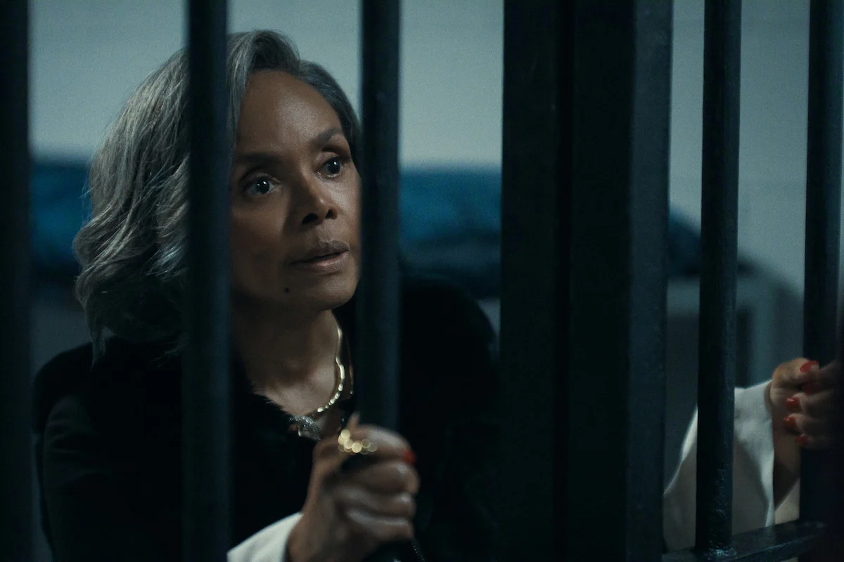 Olivia presa em Beauty in Black temporada 3