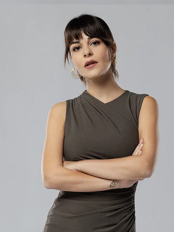 Bade, personagem de Burcu Türünz em Meu Nome é Farah