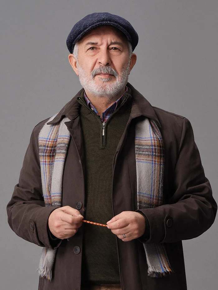 Orhan Koşaner, policial corrupto de Meu Nome é Farah