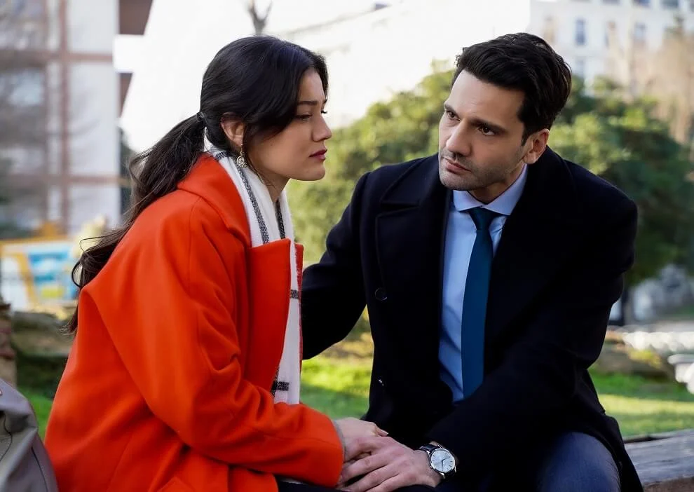 Pınar Deniz e Kaan Urgancıoğlu como Ceylin e Ilgaz em Yargı