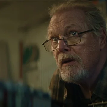 Blodsoffer. Peter Andersson as Alfred Berg in Blodsoffer. Cr. Courtesy of Netflix © 2025 Jörgen Johansson
