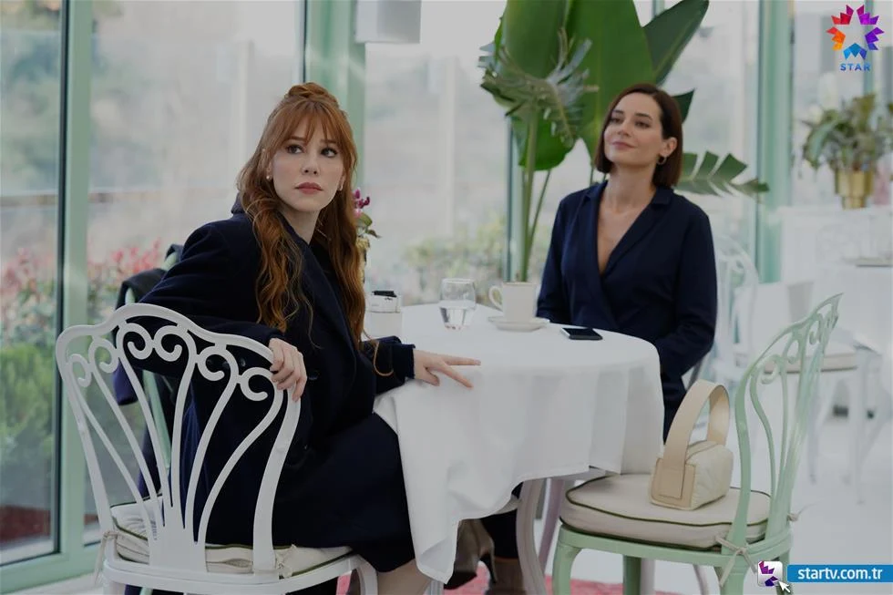 Atriz de Amor de Aluguel volta em novela bem mais sombria: conheça Boneca de Palito