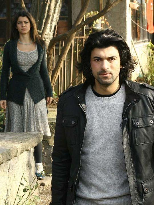 Fatmagül: quem é quem no elenco da novela turca que chegou à Netflix