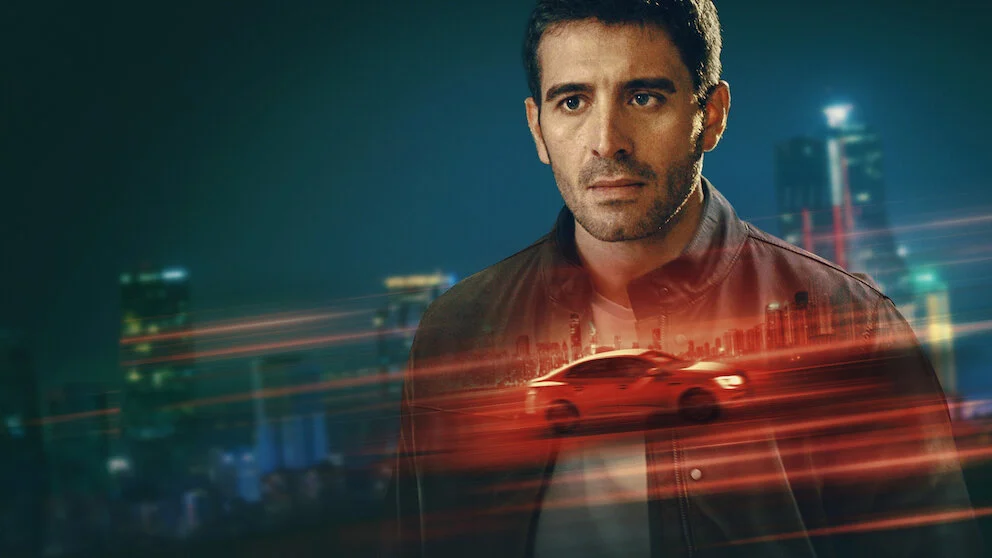 Cihangir Ceyhan como Asaf em série turca da Netflix