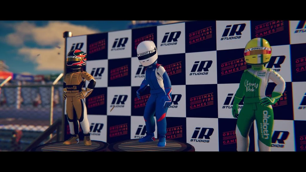 iRacing Arcade transforma o automobilismo em brinquedo, mas poderia acelerar um pouco mais