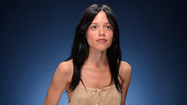 Jenna Ortega revela hábito extremo nos sets quando era criança: “Passava o dia sem comer ou beber”