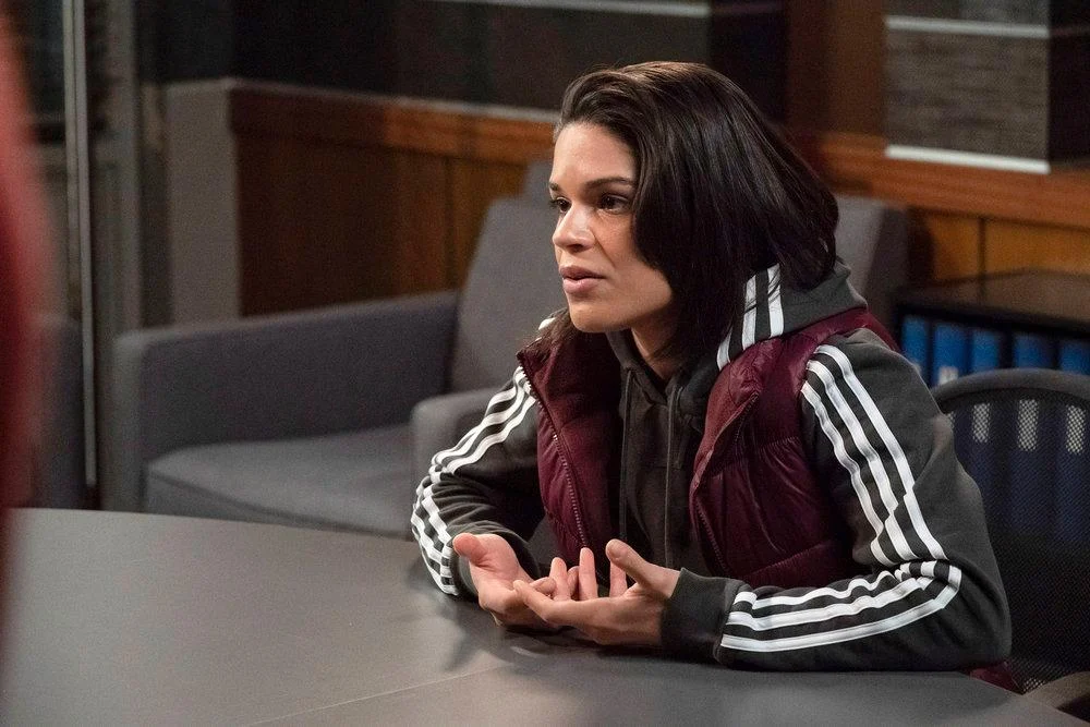Manni L. Perez como Esperanza Morales em Law and Order SVU