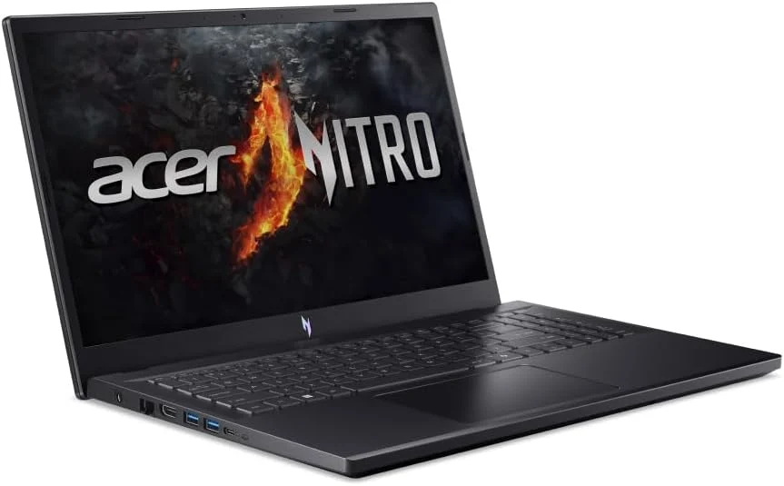 Acer Nitro V15 visto de outro ângulo