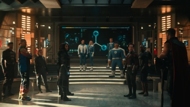 Novo trailer de Vingadores expõe o poder do Doutor Destino