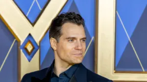 próximos filmes e séries de Henry Cavill