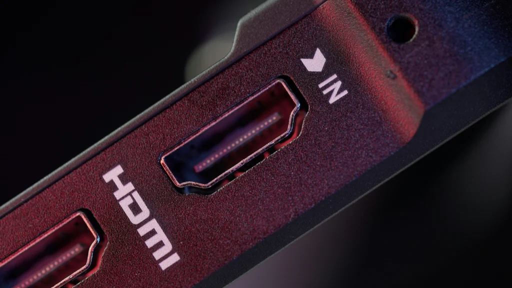 Monitor gamer com conexões HDMI e DisplayPort para PS5