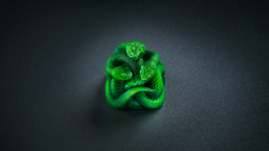 Razer transforma serpente de três cabeças em keycap pintada à mão