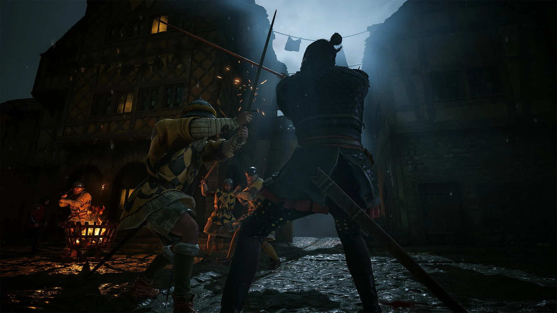 Coen usa uma espada contra inimigos durante a noite em The Blood of Dawnwalker