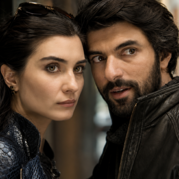 Tahir e Ada de Uma Nova Mulher já foram um casal em outra novela e ela está grátis no YouTube