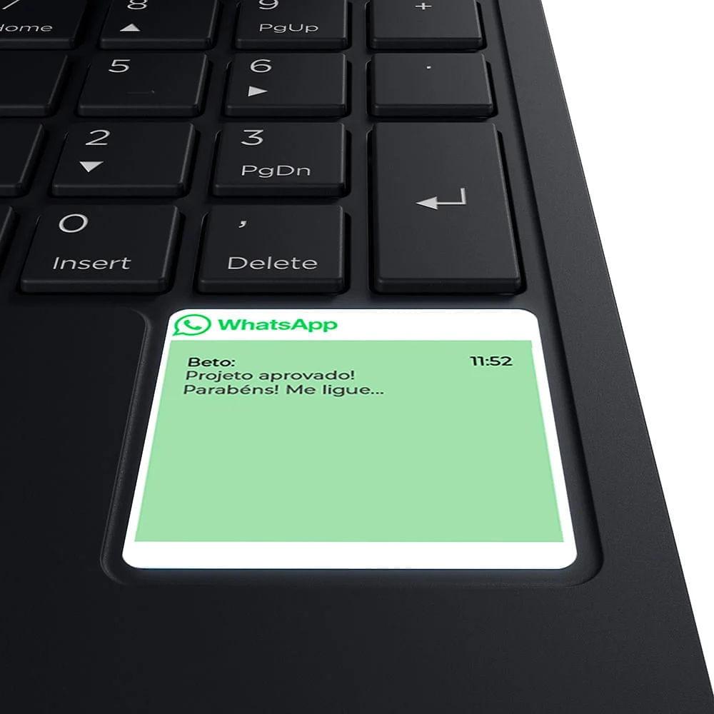 Detalhe do teclado numérico e da minitela do Positivo Vision R15M