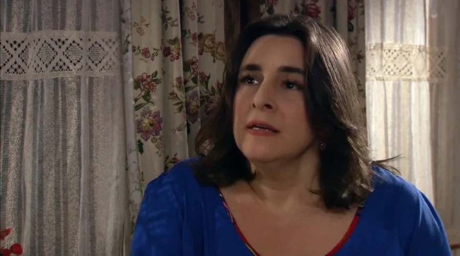 Mukaddes em cena de Fatmagül antes da reta final da novela