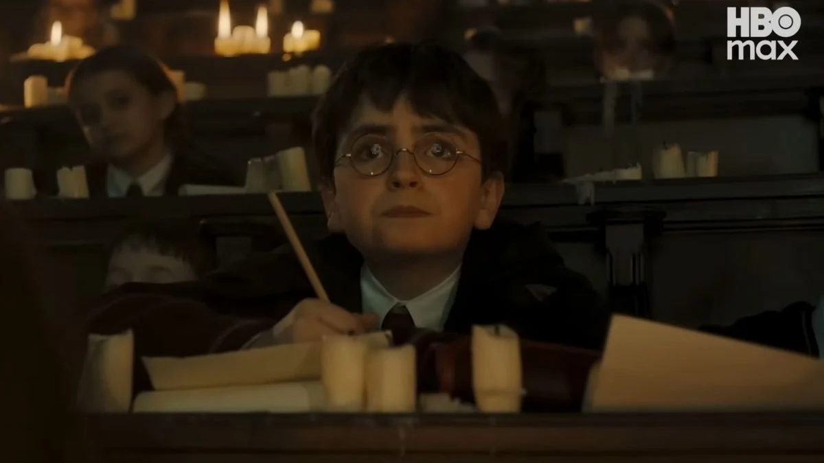 Dominic McLaughlin como Harry Potter na nova série da HBO