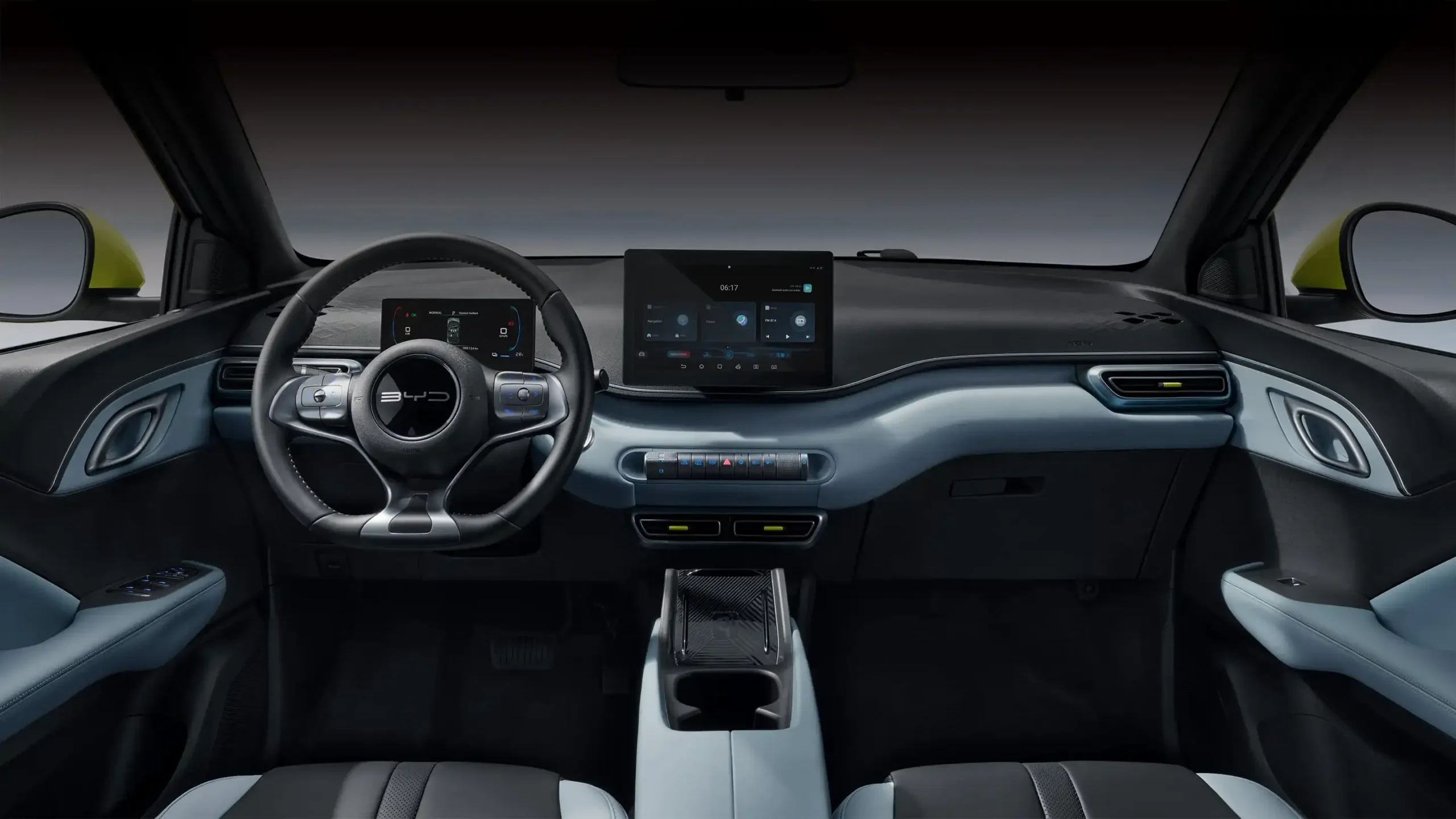 Interior do BYD Dolphin Mini com painel digital e central multimídia