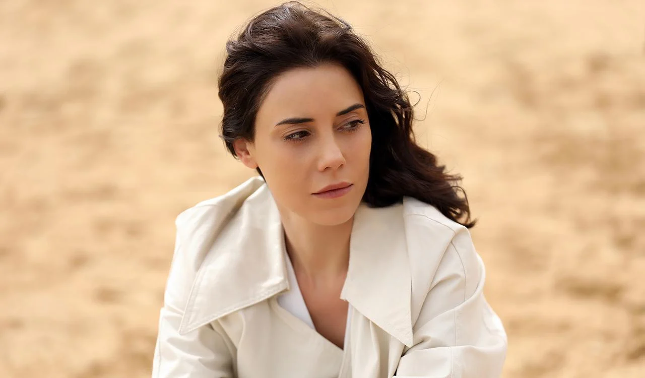Asya no último episódio de Iludida