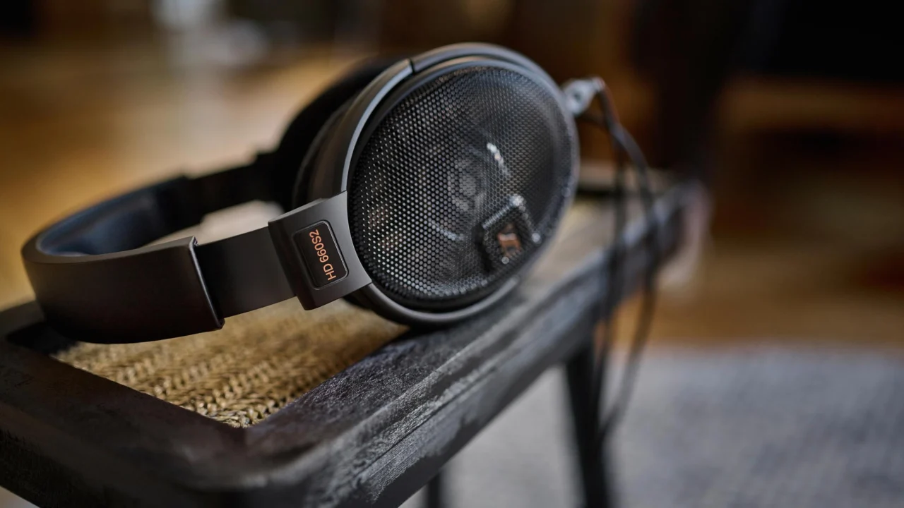 Sennheiser ACCENTUM Plus Wireless