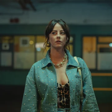 Kaya Scodelario interpreta Susie Glass em Magnatas do Crime — Foto: Matt Towers/Netflix