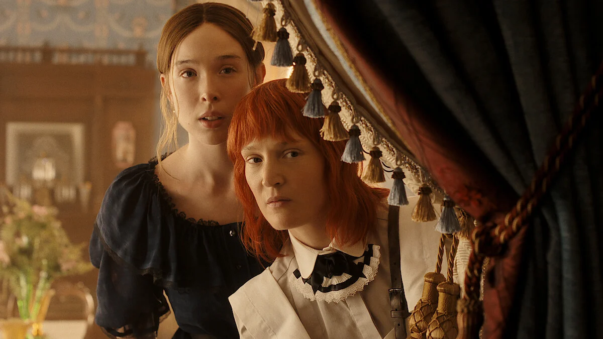Lizzie Borden e Maggie Sullivan em Monstro: A História de Lizzie Borden