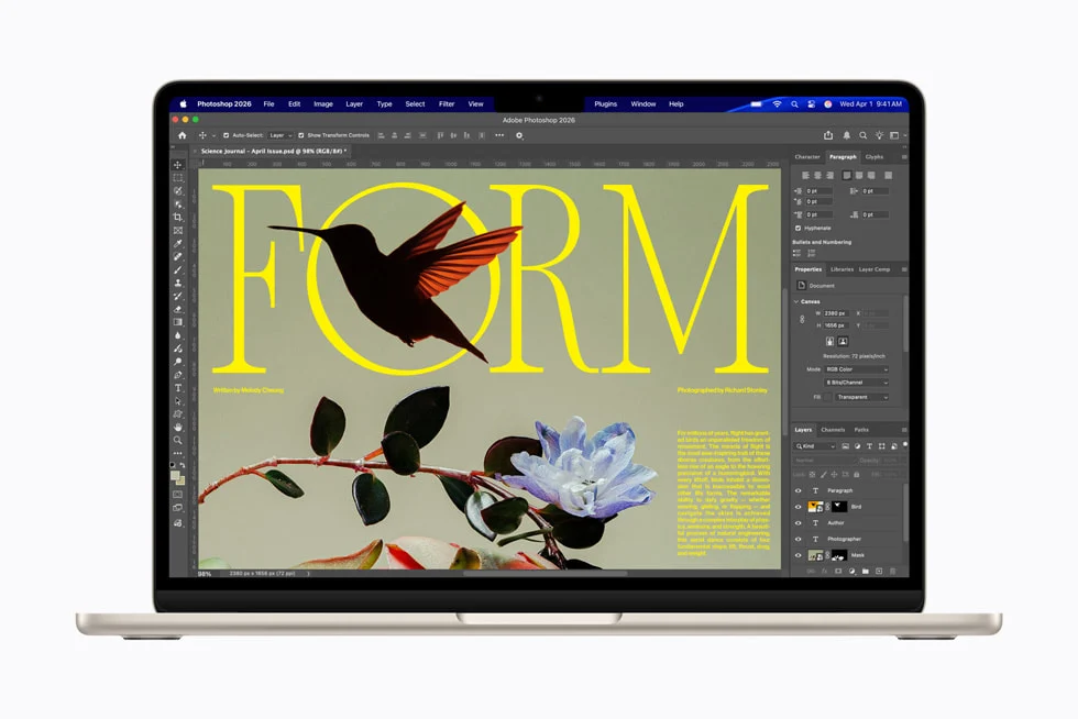 MacBook Air com chip M5 aberto executando Adobe Photoshop, modelo destacado por construção e bateria no ranking de 2026