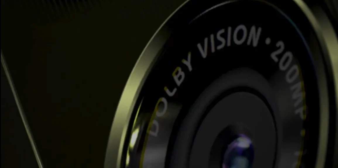 Close da câmera de 200 MP do Motorola Signature 27 em teaser oficial