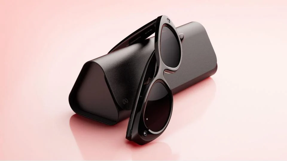 Meta Glasses e estojo de carregamento apresentados pela Meta e EssilorLuxottica