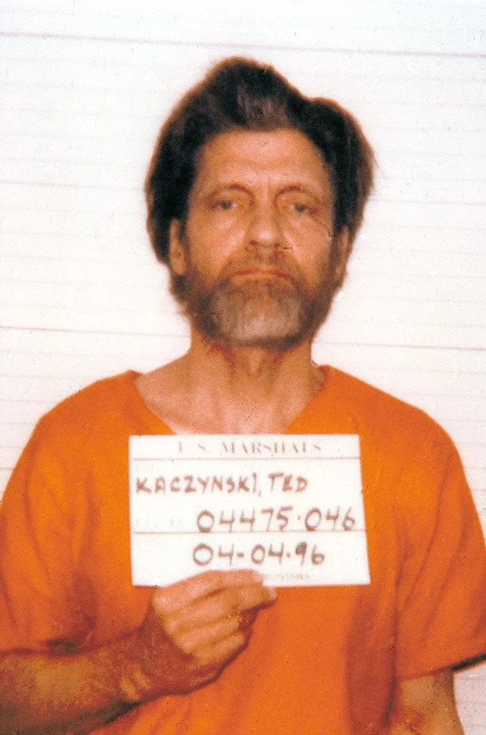 Foto de identificação de Ted Kaczynski feita após sua prisão em 1996