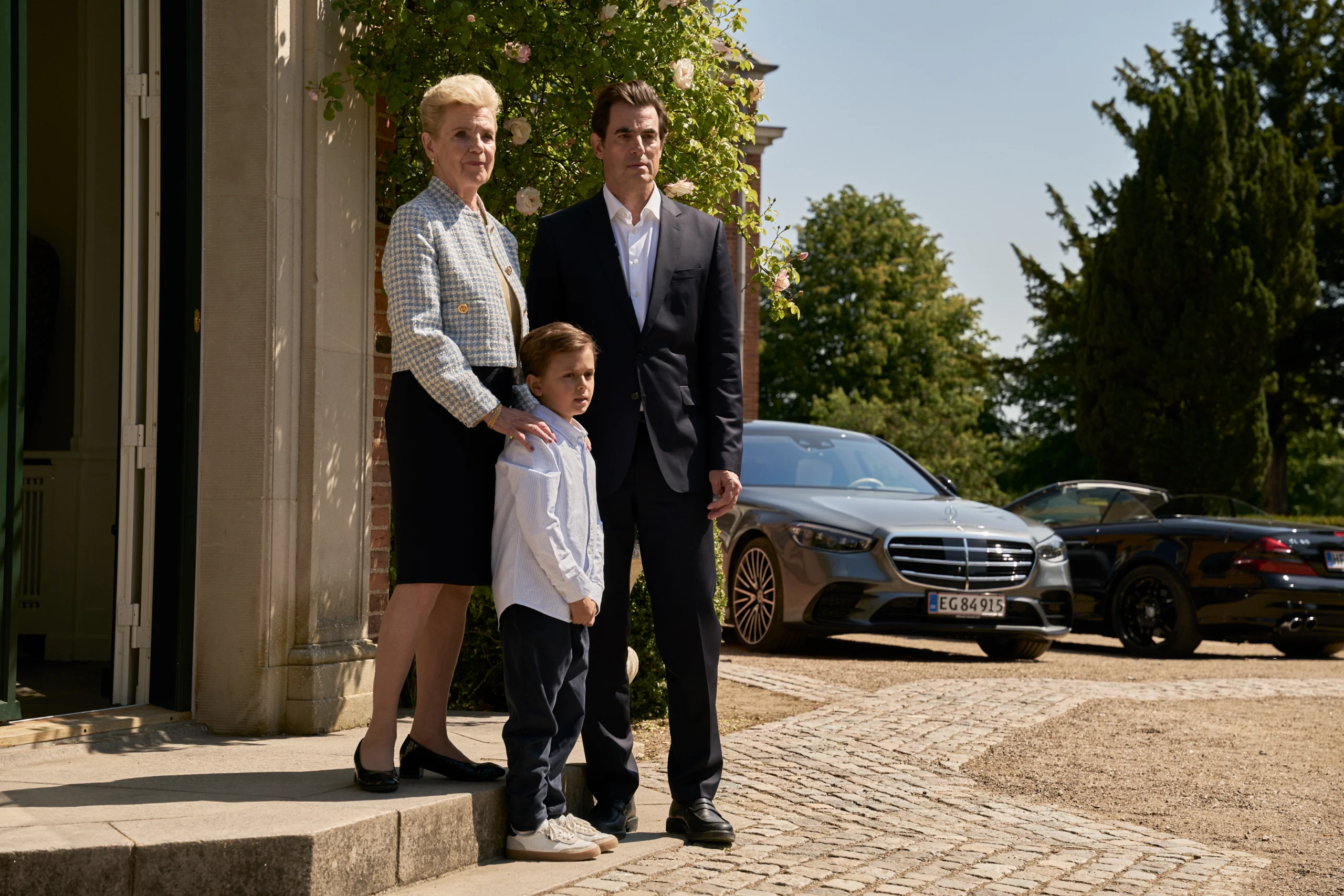 Caroline, Edmund e Alexander em A Mulher Secreta
