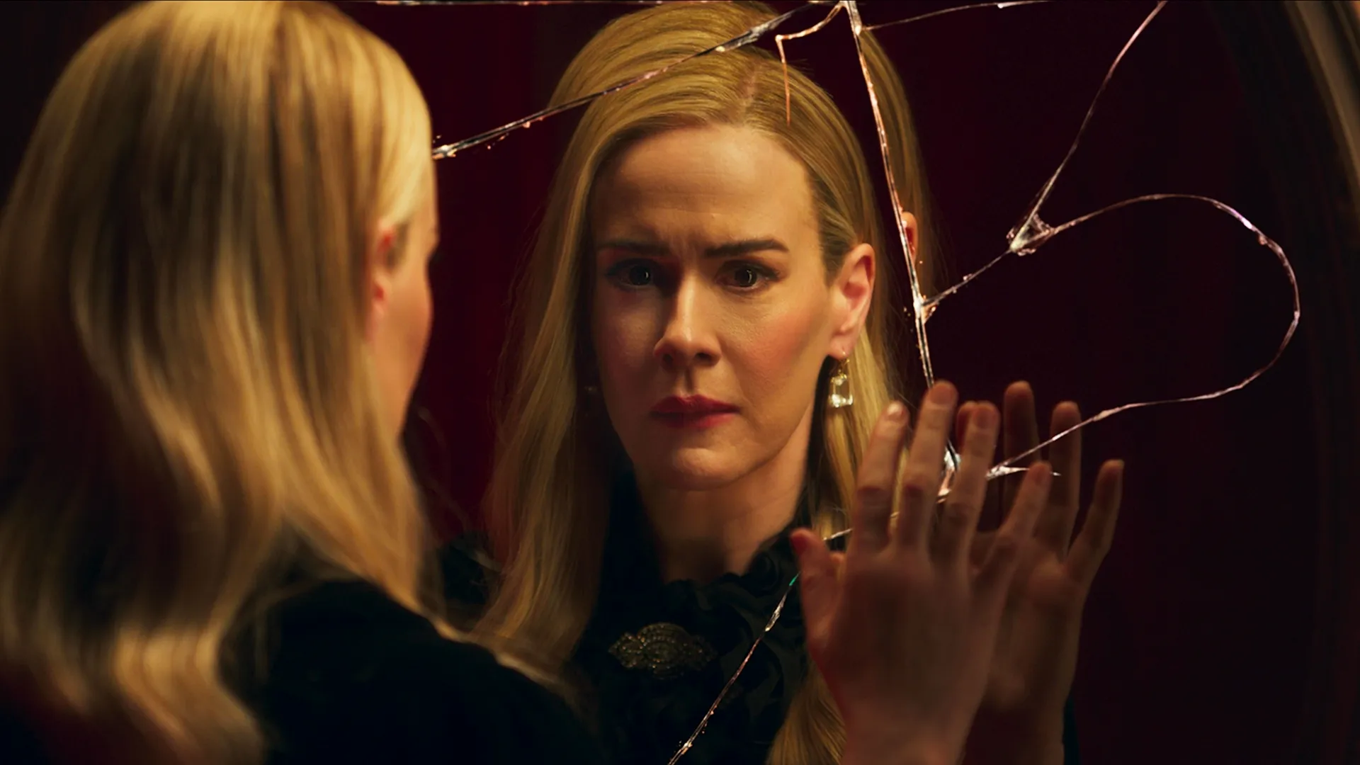 Sarah Paulson como Cordelia Goode em American Horror Story 13