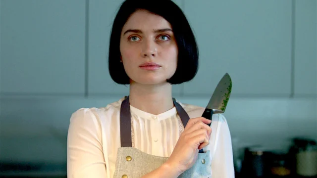 Adele em Por Trás de Seus Olhos, série de suspense psicológico da Netflix