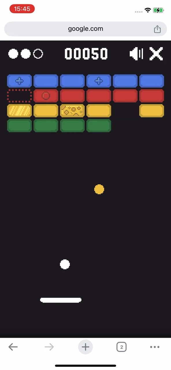 Partida do Google Block Breaker mostrando blocos especiais e power-ups