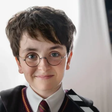 Harry Potter volta a Hogwarts em novo teaser da HBO; veja anúncios do Back to Hogwarts 2026