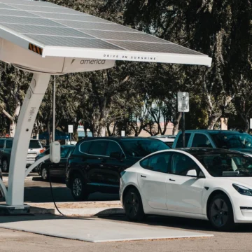 Carro elétrico pode economizar mais de R$ 300 a cada 1.000 km; veja a conta