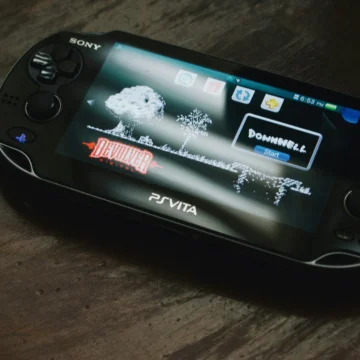 Portátil da PlayStation pode rodar jogos de PS5 a 540p com IA