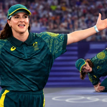 Raygun virou fenômeno mundial após sua apresentação no breaking de Paris 2024 — Imagem: reprodução/arte Overdrive