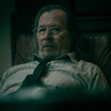 Nova fase do thriller do Apple TV adapta Joe Country e Slough House, traz Gary Oldman e Olivia Cooke e terá seis episódios semanais até outubro.
