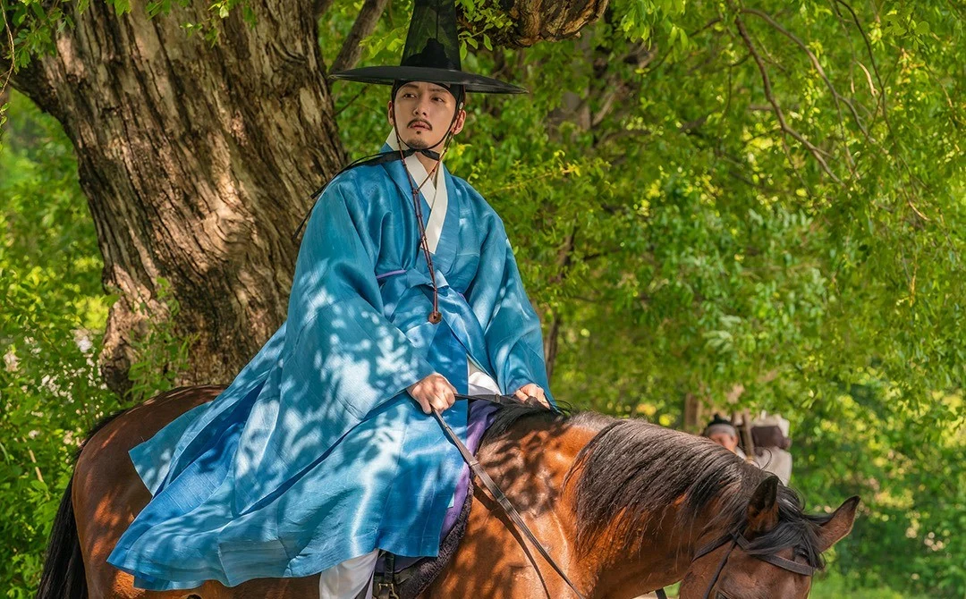 Cho Won interpretado por Ji Chang-wook em Escândalo e Intriga