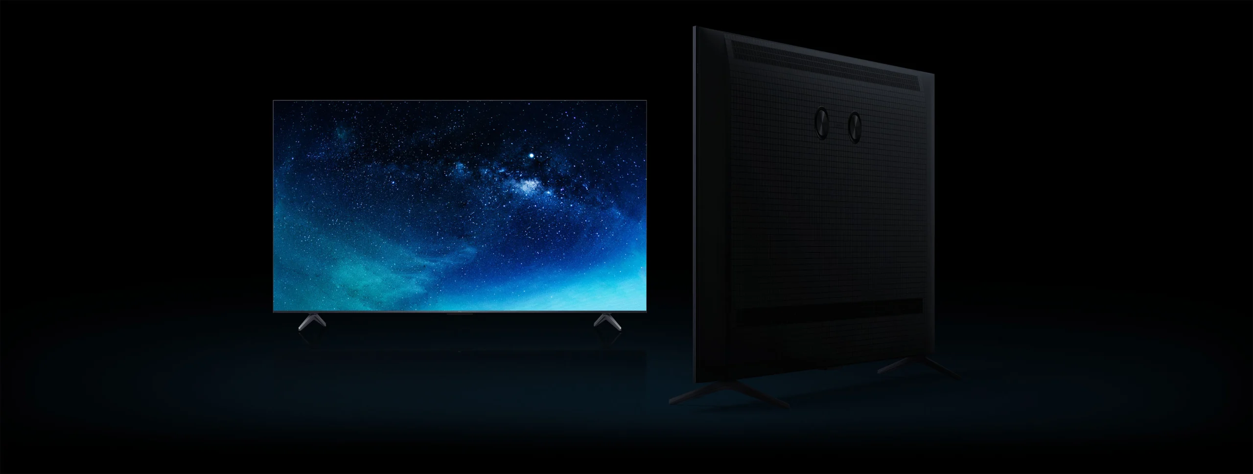 Vistas frontal e traseira da TV TCL C6K em fundo escuro.