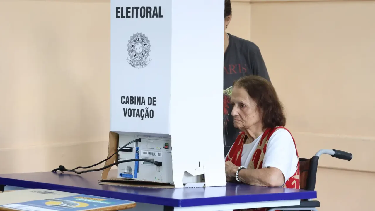 Não votou no primeiro turno? Veja se pode votar no segundo em 2026
