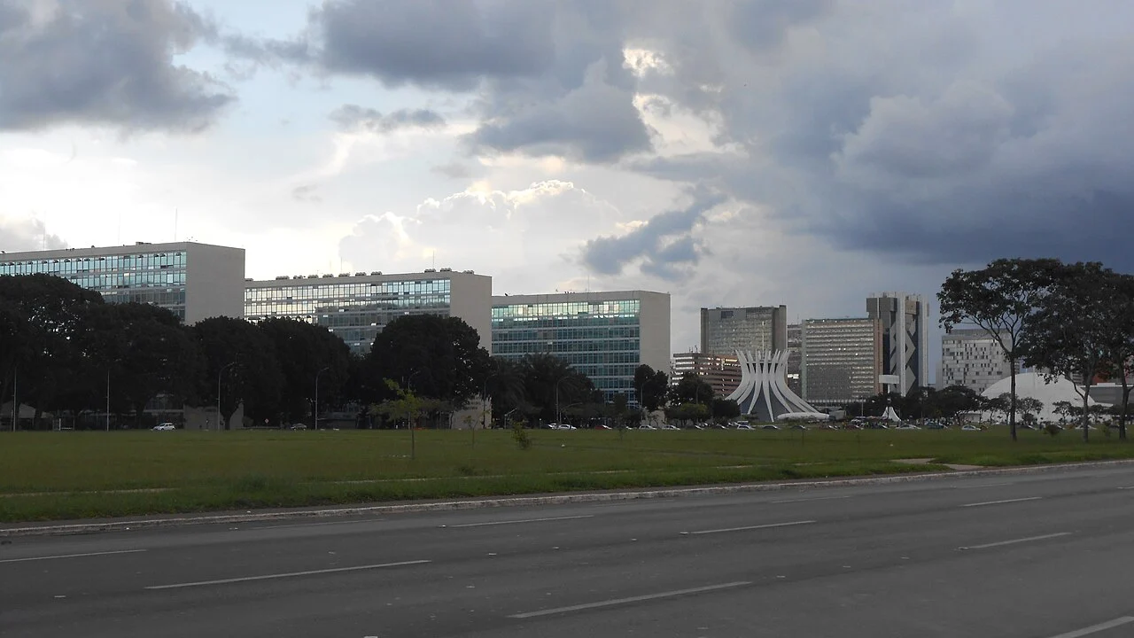 Vista da Esplanada dos Ministérios em Brasília, onde ficam órgãos da administração pública federal