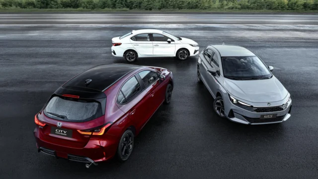 Honda City hatch e sedã da linha 2027 em foto oficial da fabricante