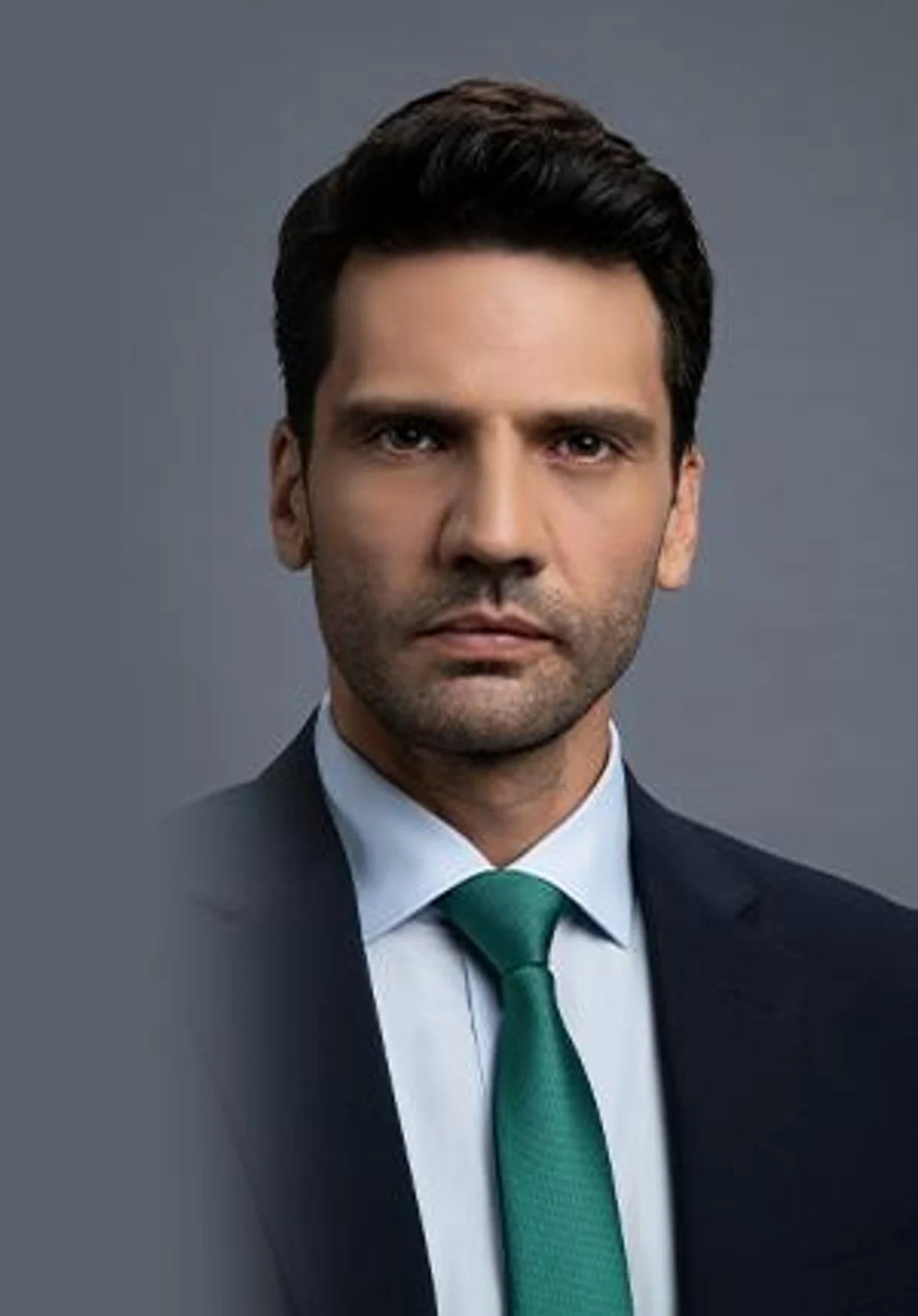 Kaan Urgancıoğlu como Ilgaz Kaya em Yargı: Segredos de Família